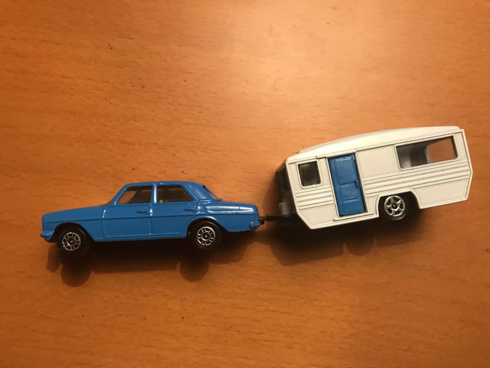 Modelbil Corgi Junior Mercedes