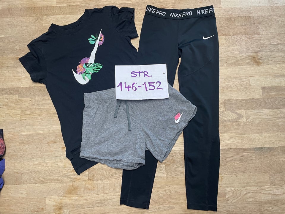 Sportstøj, t-shirt, leggings