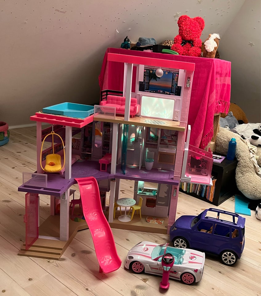 Barbie, Barbie dreamhouse