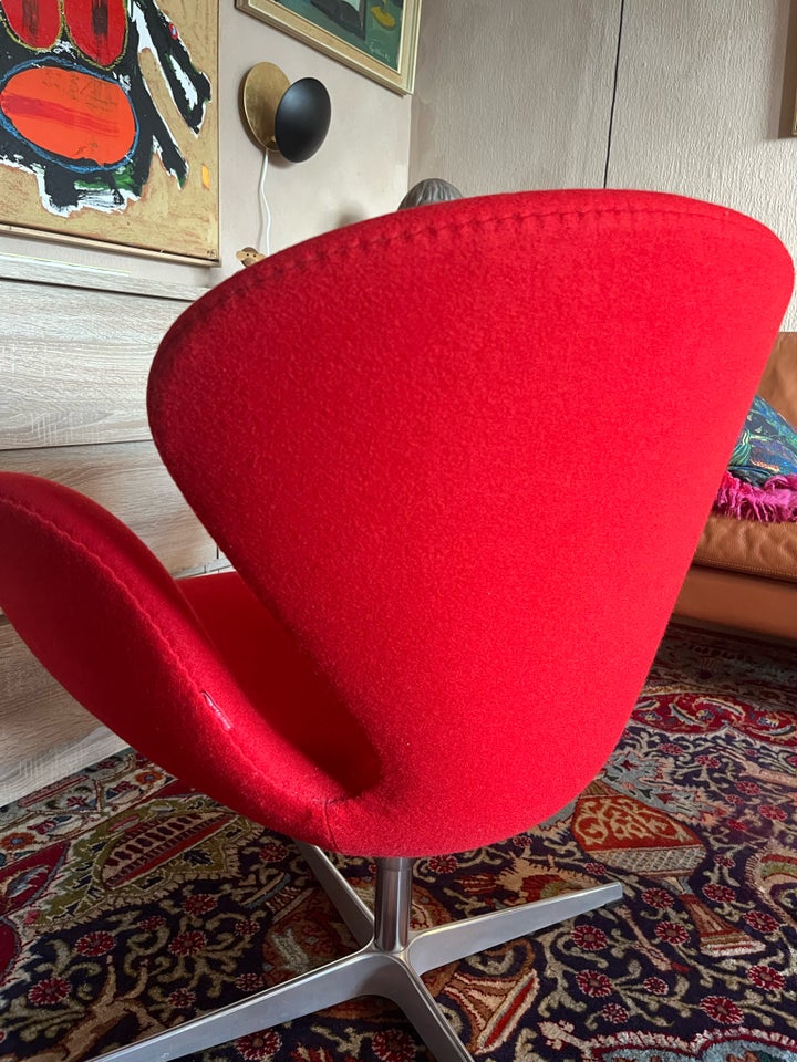 Arne Jacobsen Svanen Stol