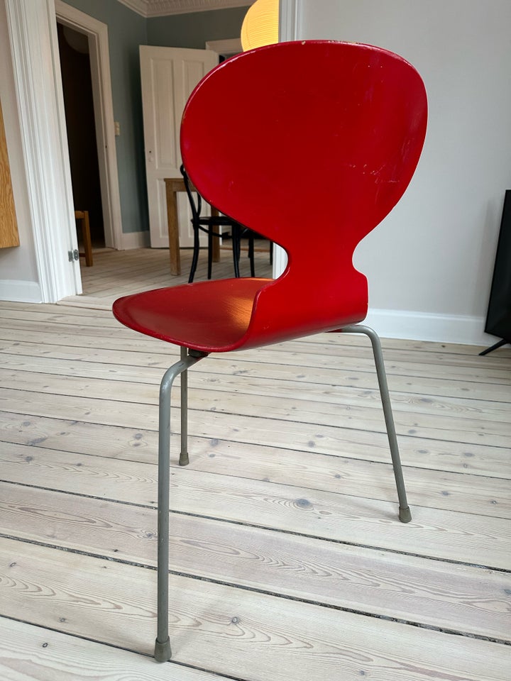 Arne Jacobsen, Myren, Stol