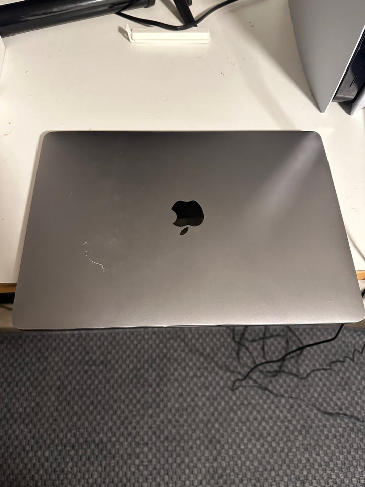 MacBook Pro, M1, 8 GB ram