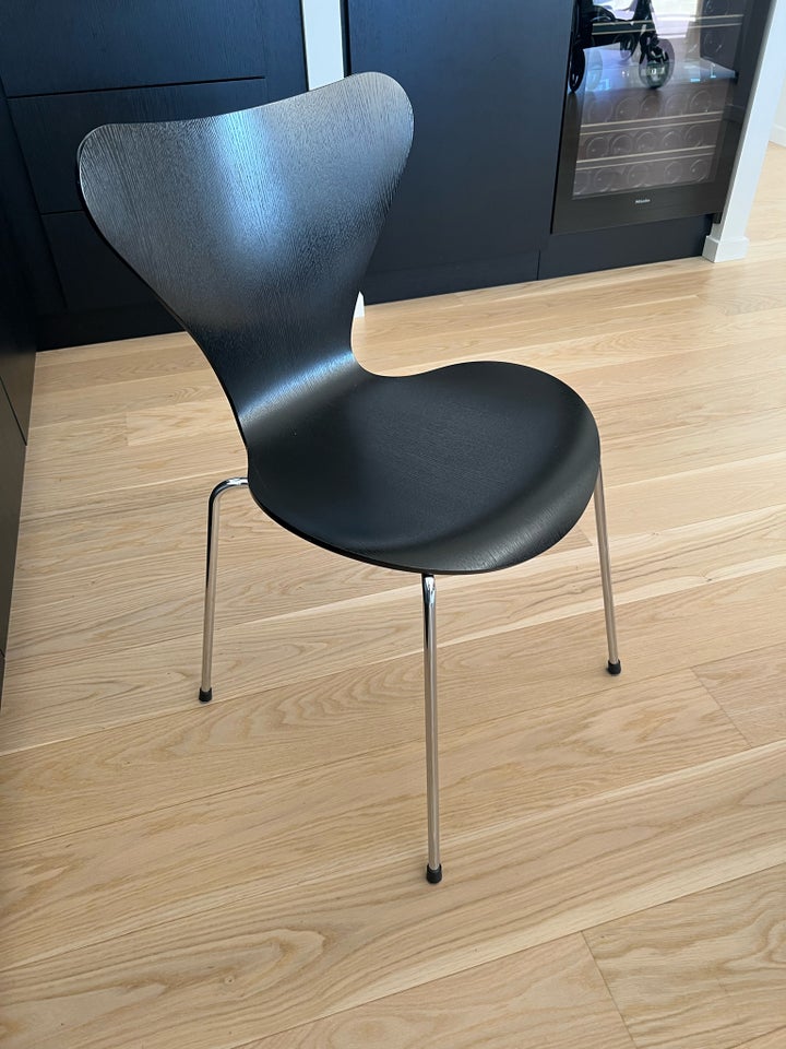 Spisebordsstol Arne Jacobsen 7er