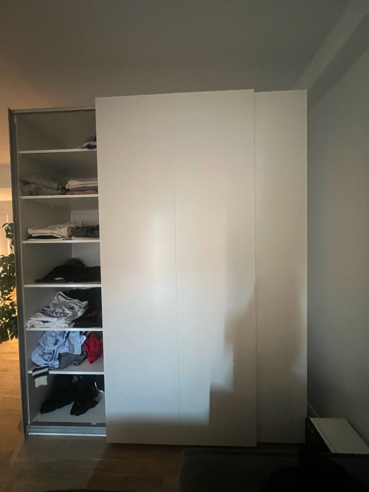 Garderobeskab, Ikea, b: 150 d: 65 h: