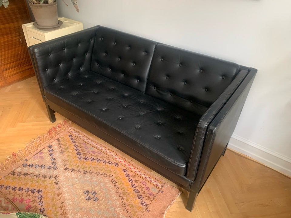 Erik Jørgensen EJ315 Sofa