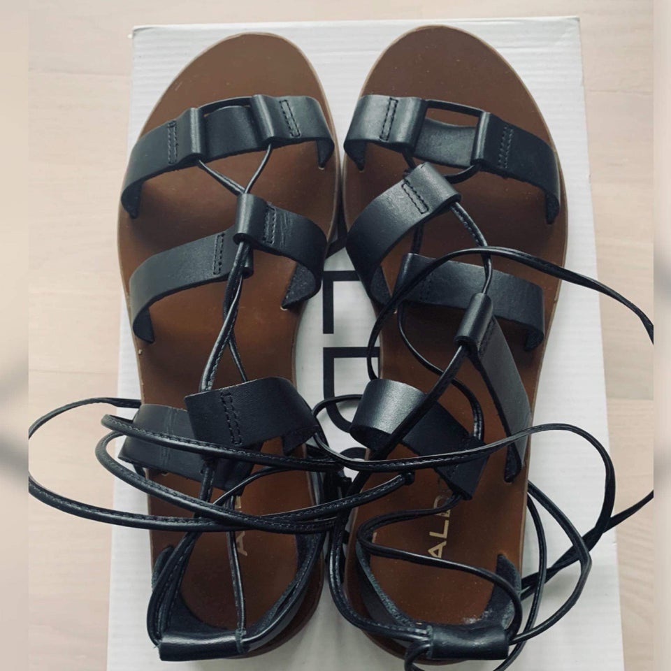 Sandaler, str. 39, Aldo