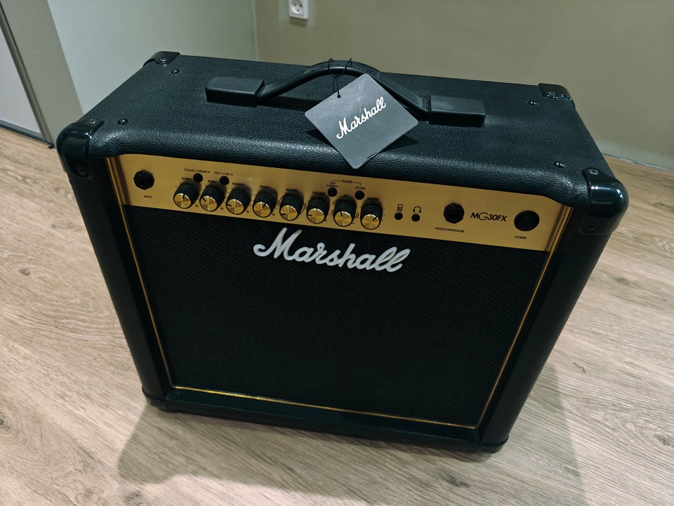 Marshall MG30FX, Marshall MG30FX