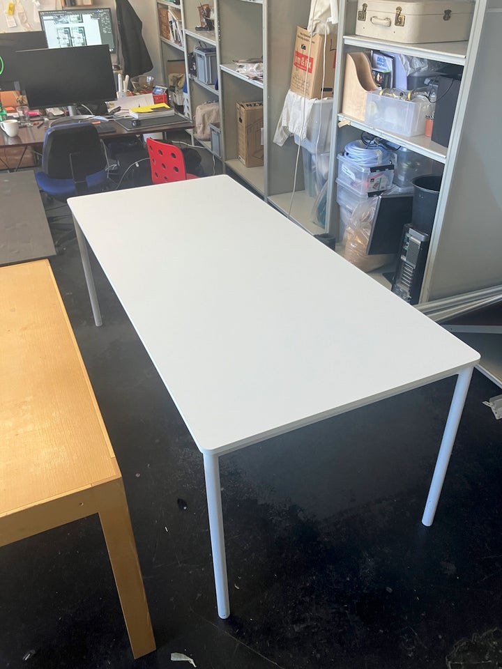 Skrivebord, Muuto, b: 190 d: 85 h: 73