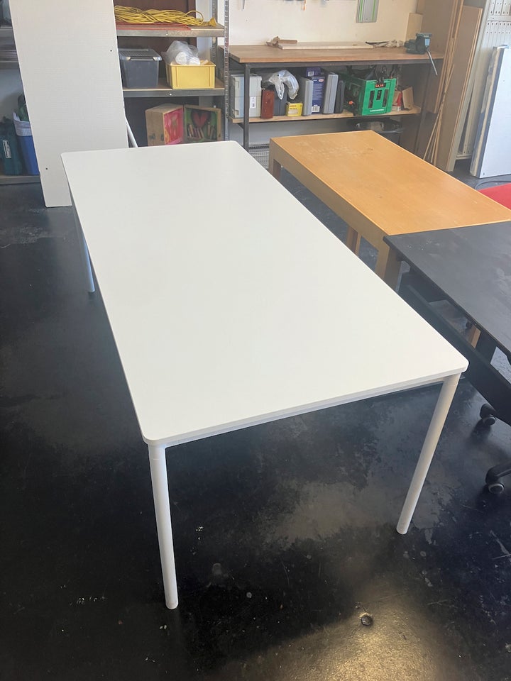 Skrivebord, Muuto, b: 190 d: 85 h: 73