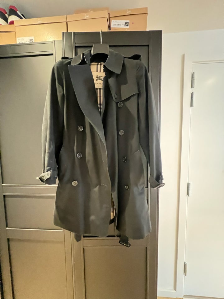 Trenchcoat, str. 34, Burberry