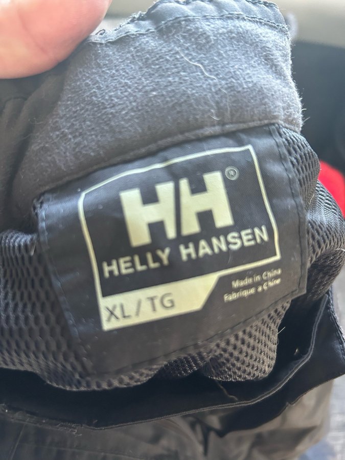 Helly Hansen svart skidbyxor storlek XL