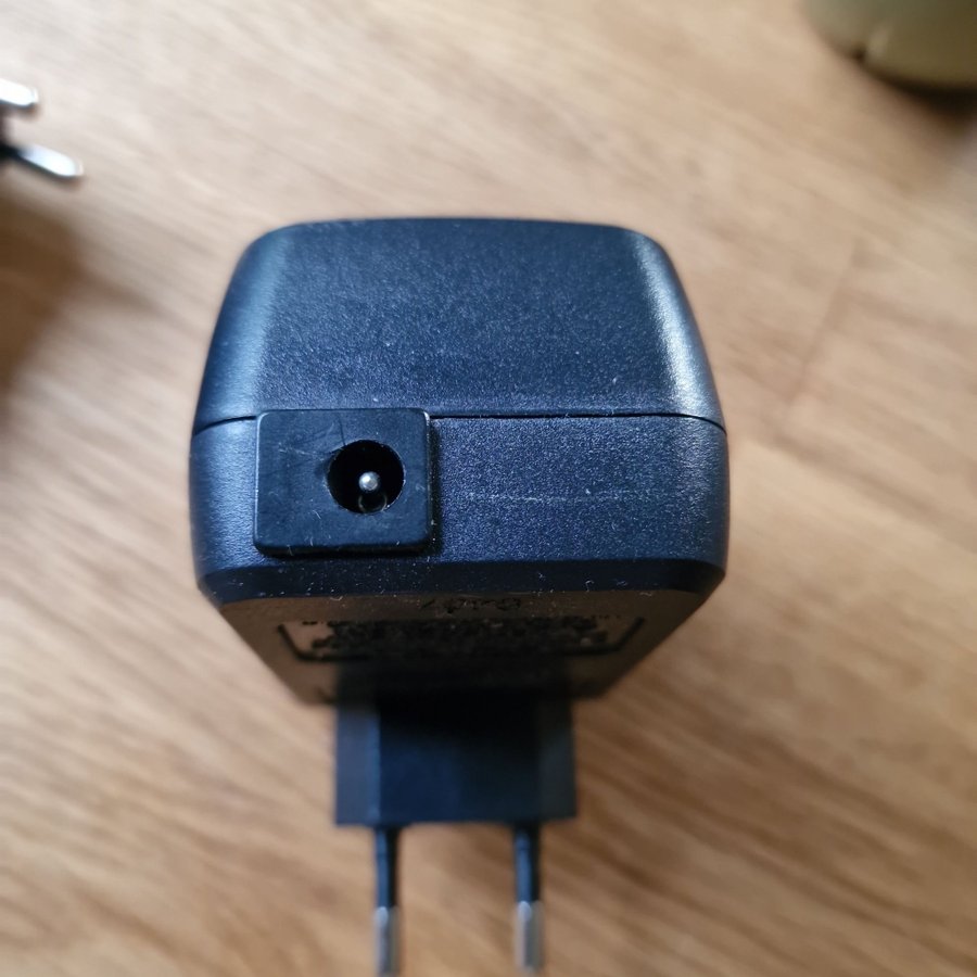 AC-adapter 12V 830mA 10VA