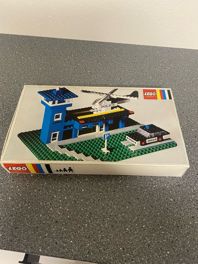 LEGO 354 Polisstation