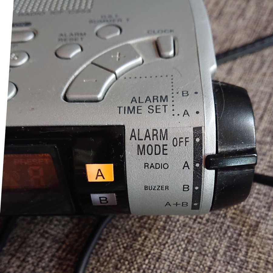 Sony ICF-C253 Klockradio