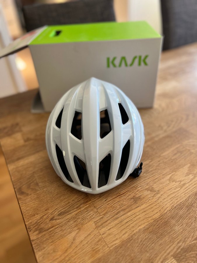 Kask Mojito 3 cykelhjälm storlek M vit