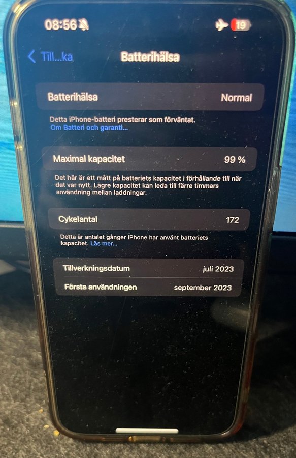 Välvårdad 1 TB iPhone 15 Pro Max i Blå Titan