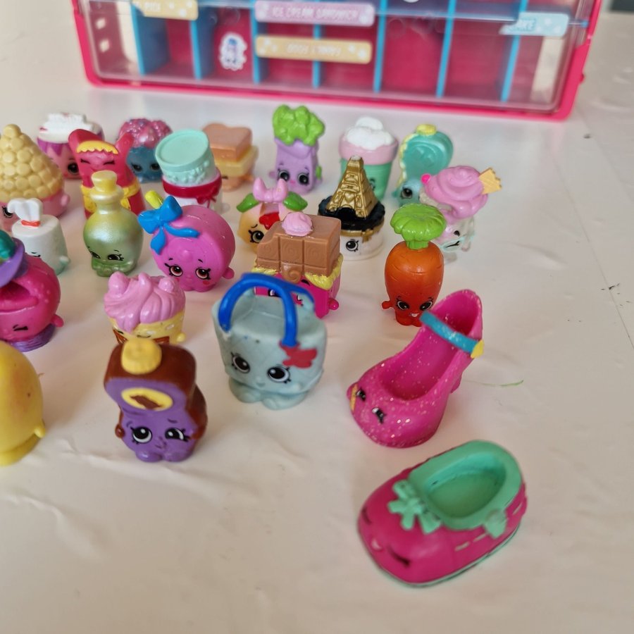 Shopkins säsong 1-4 + förvaringslåda