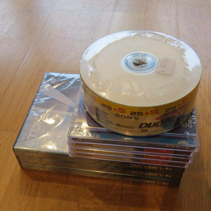 61st DVD-R RW - + CDR Skivor