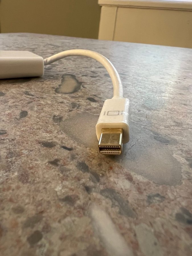 HDMI till Mini DisplayPort Adapter