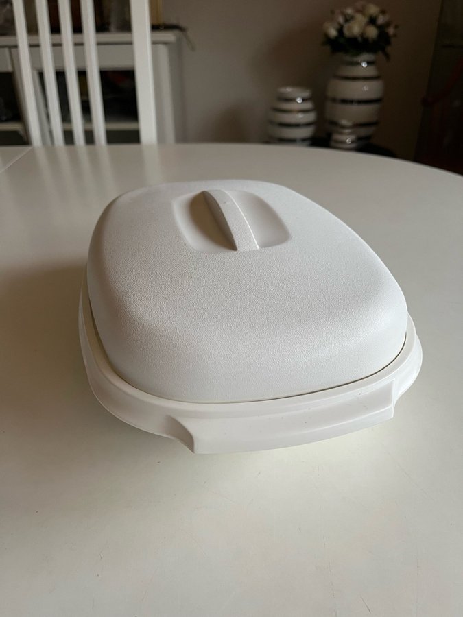 Tupperware skål med lock