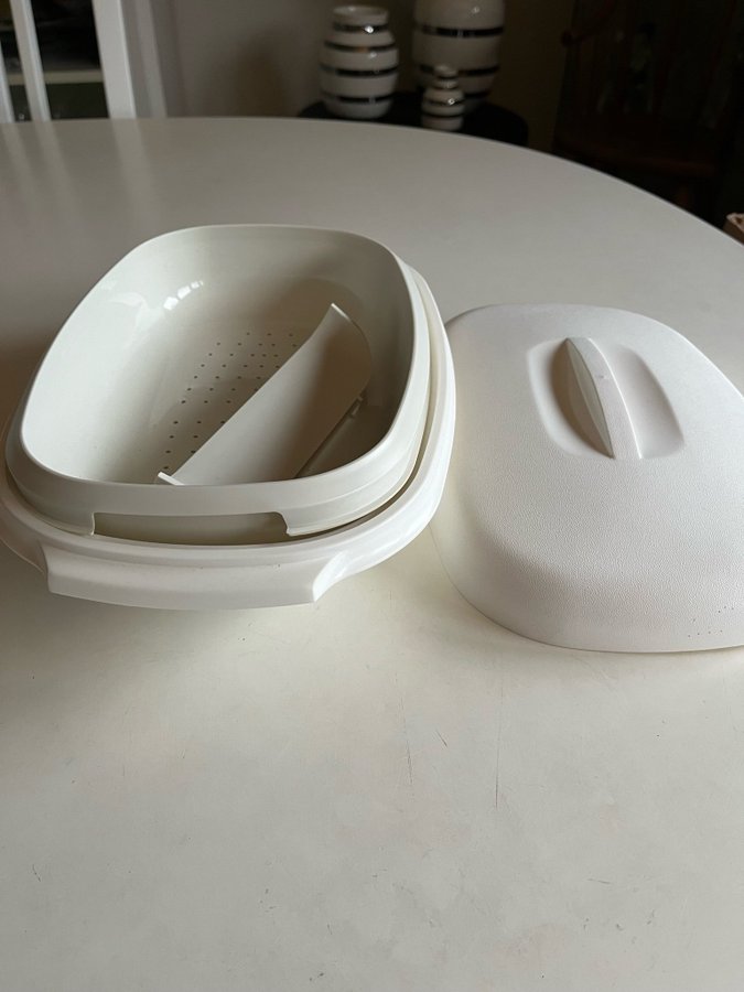 Tupperware skål med lock