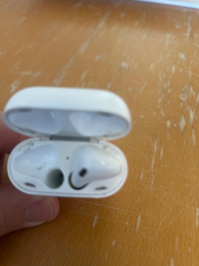 Höger Apple AirPods 1 Generation A1523