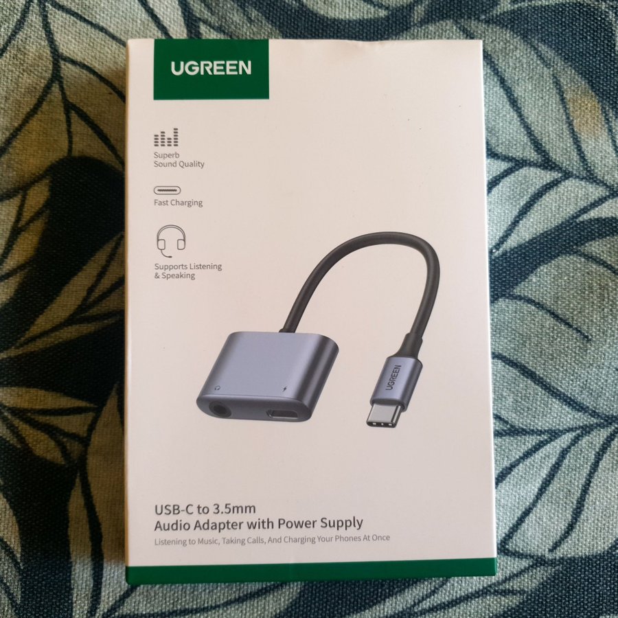 UGREEN USB-C till 3,5 mm ljudadapter med Fast Charging 60W