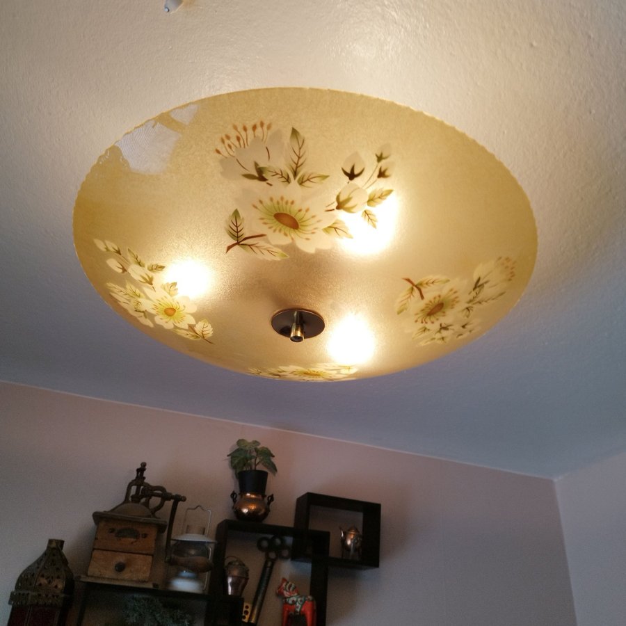 TAKPLAFOND Jugend 1940-/50 tals glasskärm /IKEA stomme i råglas och mässing.