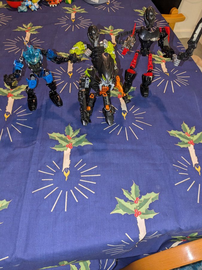 Bionicle Set med 4 figurer