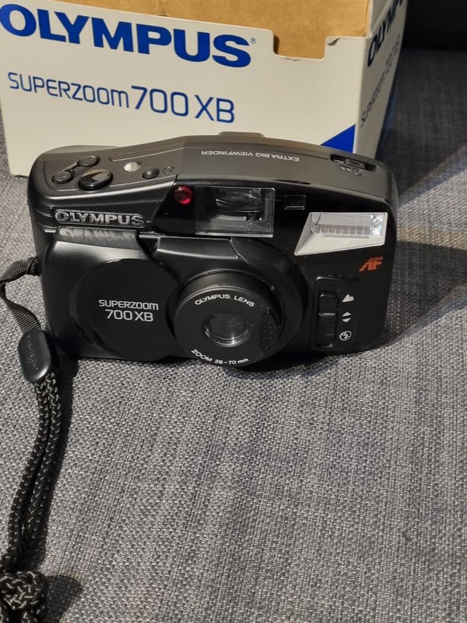 Olympus Superzoom 700 XB