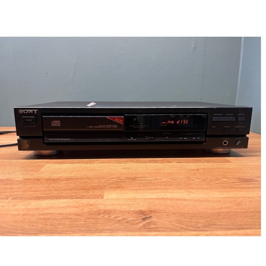 SONY COMPACT DISC PLAYER MODEL CDP-390 SERVO STABILIZER 4 TIME OVER SAMPLING