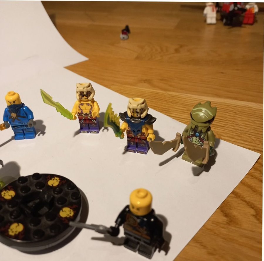 Lego Minifigurer och spinjitzu