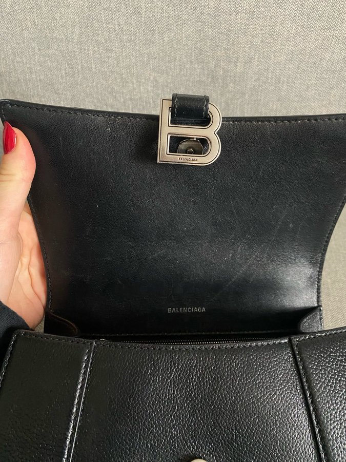 Balenciaga hourglass Small