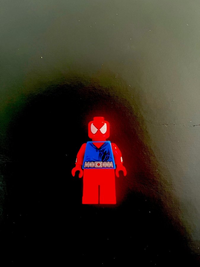 LEGO Minifigur - Scarlet spider