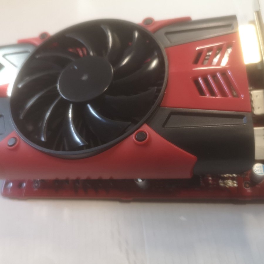 Grafikkor-tGeforce 1050 2GB