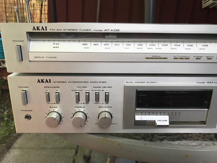 AKAI VINTAGE AMPLIFIER OCH TUNER