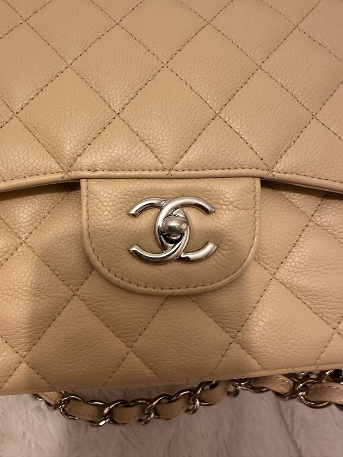 Chanel Jumbo double flap