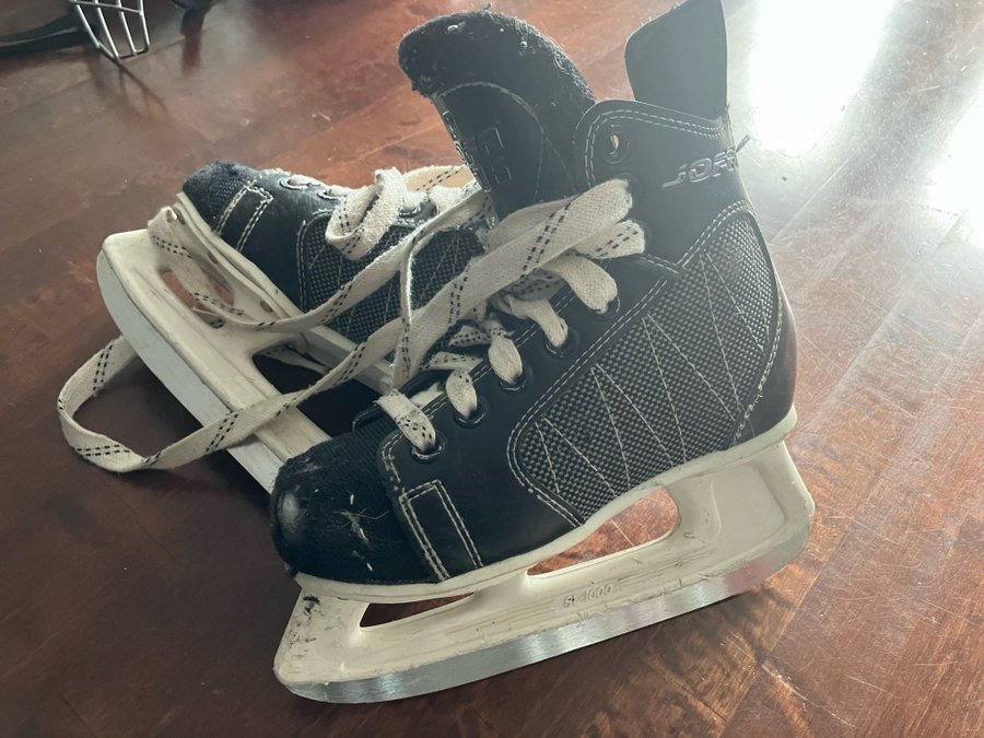 Ishockey skridskor Jofa 606 storlek 32