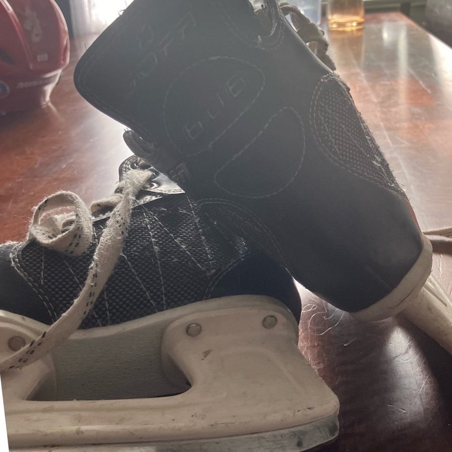 Ishockey skridskor Jofa 606 storlek 32