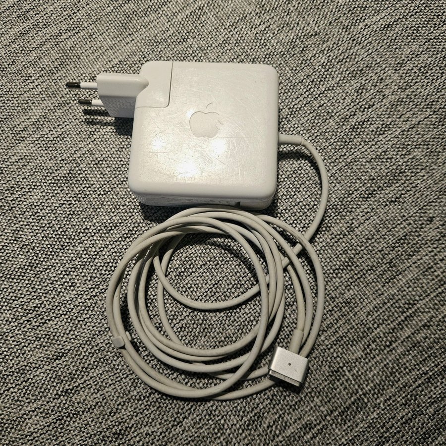 Original Apple 60W MagSafe 2 Power Adapter (A1435) + kabel