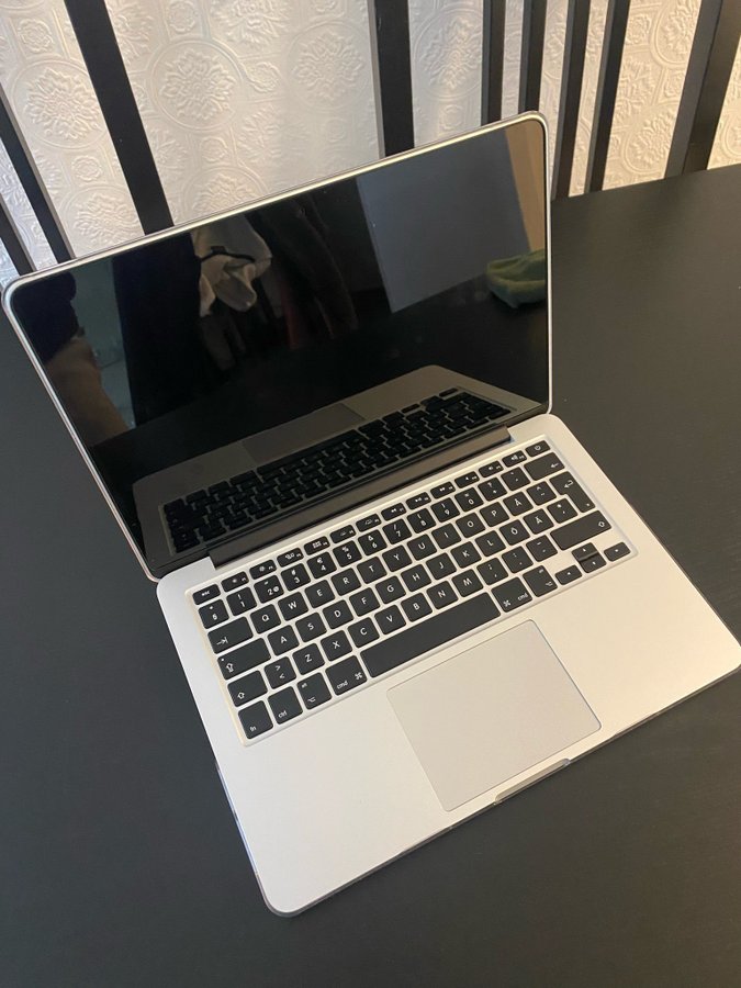 Apple MacBook Pro (Retina13-inch i5 16GB Mid 2014)