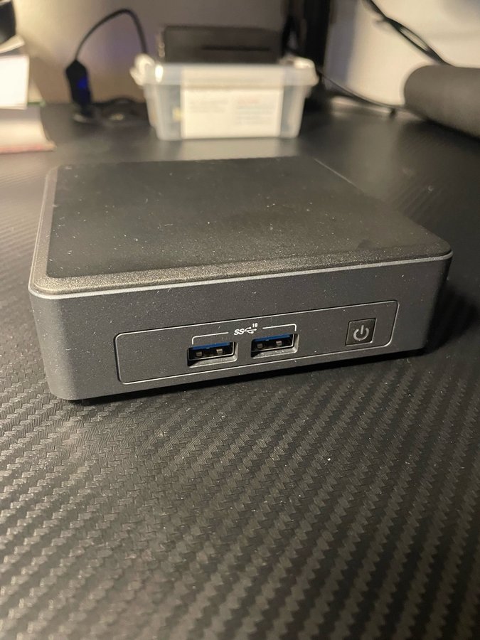 Intel NUC 11 Pro i3 - Tiger Canyon