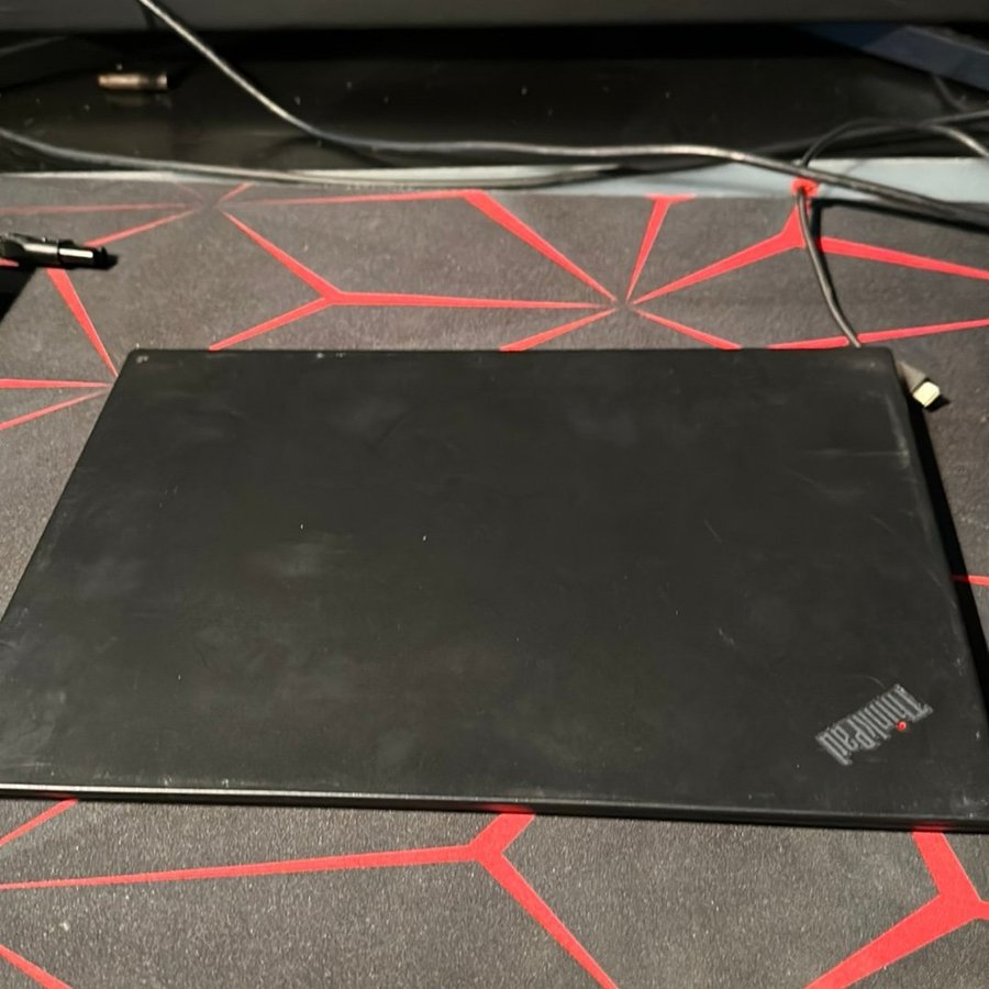 Lenovo ThinkPad X280 i5-8250U”8GB”intel HD”256GB”win10 pro