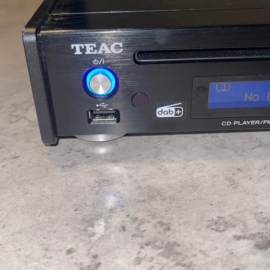 TEAC CD/radio PD-301 DAB+laddare