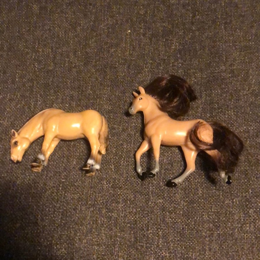 2 Horse Toys - Perfect for Playtime Fun - Vintage Collector's Item