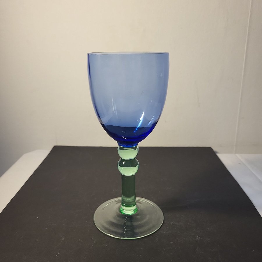 VINTAGE VINGLAS 6 ST MUNBLÅST GLAS ÅHLÉNS ***