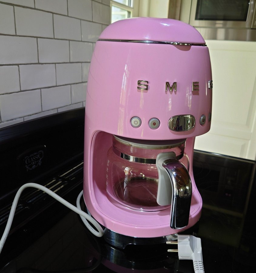 Spricka smeg retro kaffebryggare rosa LED Display