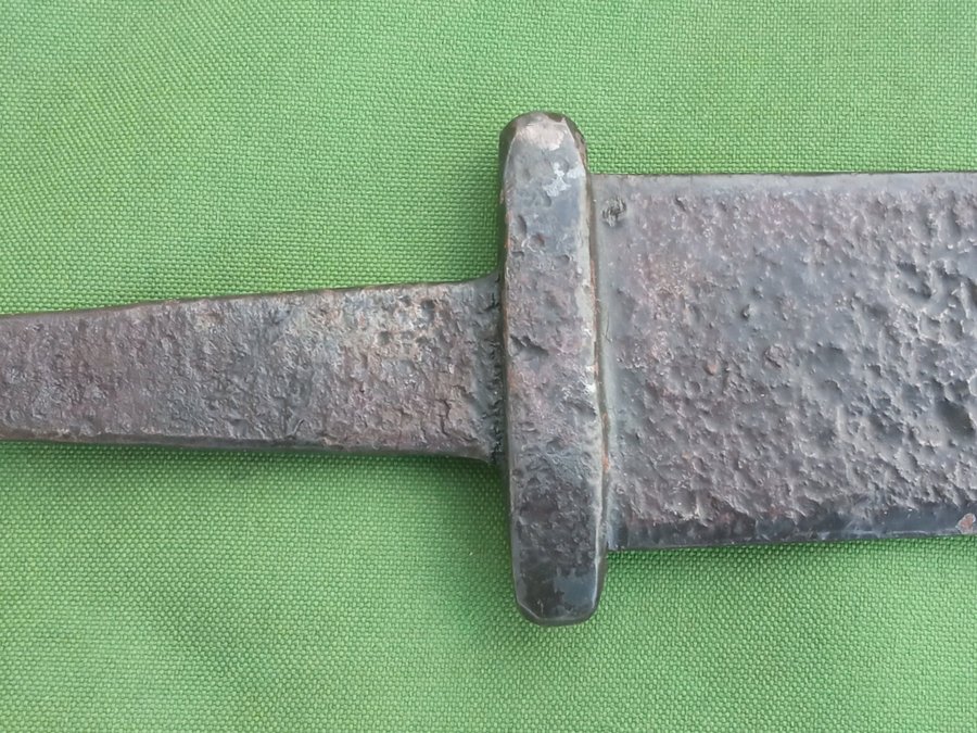 Original, short Sarmatian sword with a hexagonal blade III - IV century