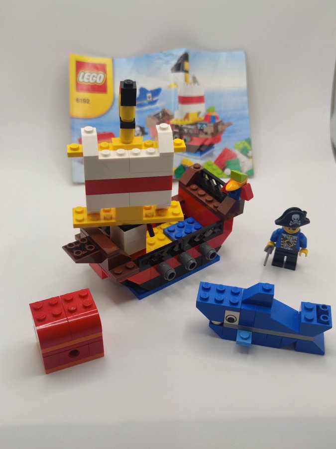 LEGO 6192 Pirates building set