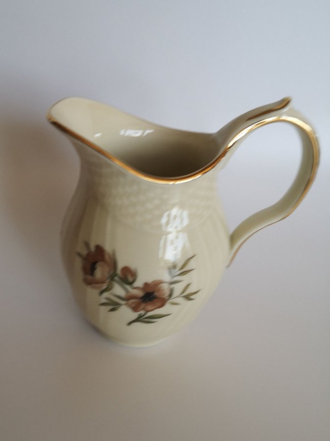 Royal copenhagen Frijsenborg creamer